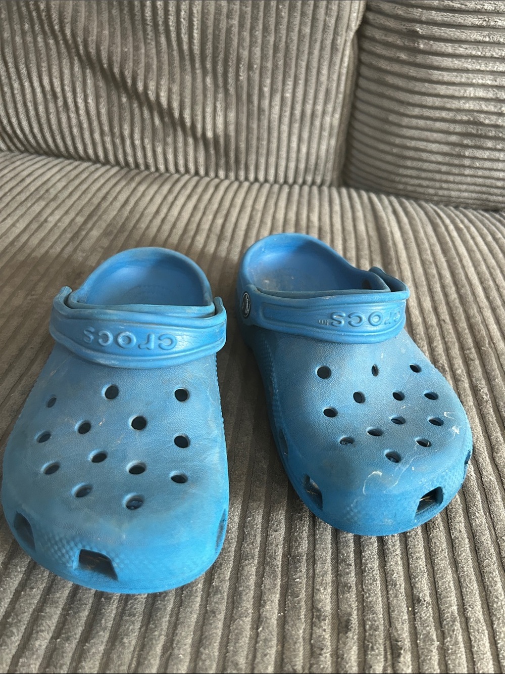 CROCS Kids Classic Clog in Bright Blue